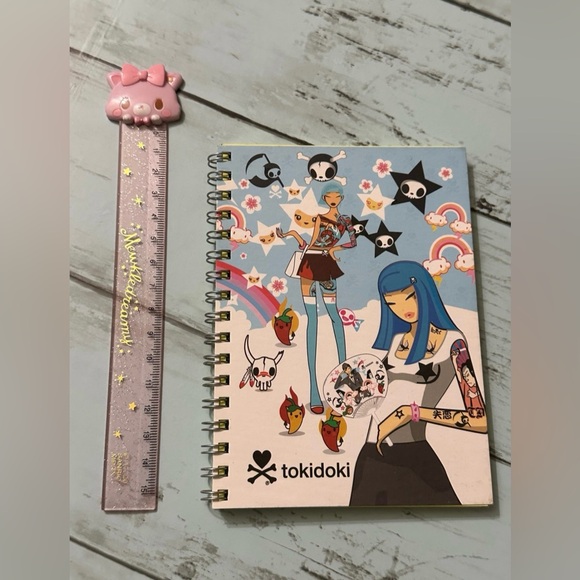 Tokidoki y2k collectors stationery set - Picture 5 of 5